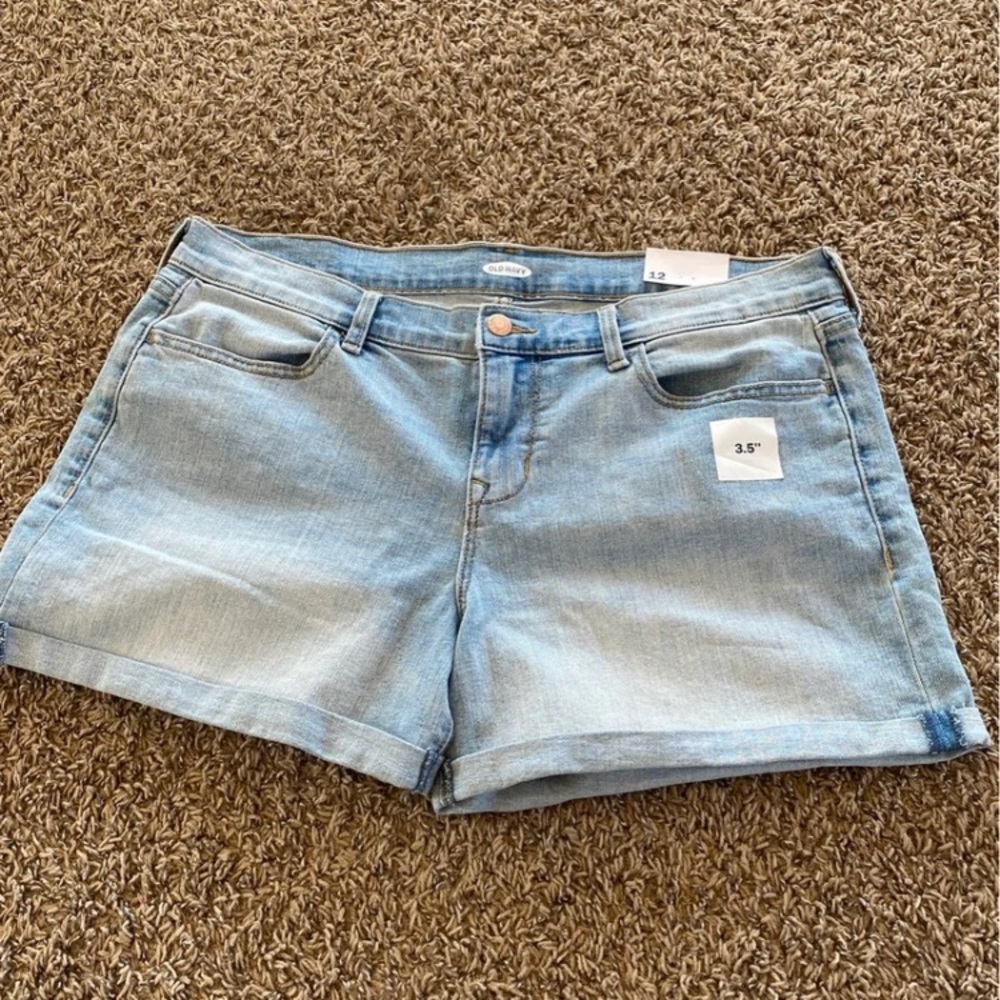 New Women’s shorts